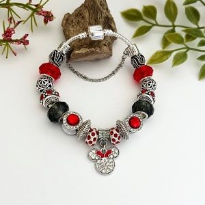 Minnie Mouse Silver Plated Charm Bracelet NEW